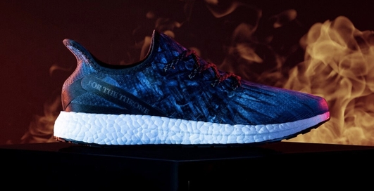 Кроссовки под цвет трона: Adidas создали обувь специально для поклонников "Игры престолов"