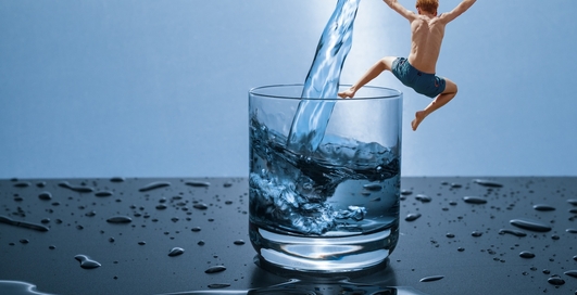 Жага життя: як пити воду в спеку?
