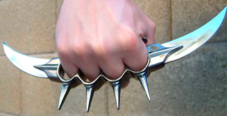 Кастет и нож: 4 предмета, которыми запрещено обороняться