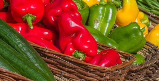Яркий и полезный: 7 причин, по которым стоит есть болгарский перец