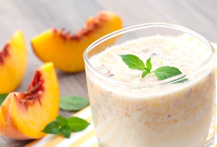 Персиковый смузи с йогуртом - просто, вкусно, полезно