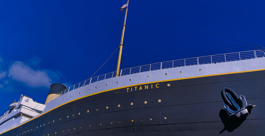 Синяя бездна и обломки: как выглядит "Титаник" через 107 лет после крушения