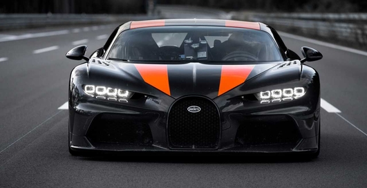 Рекорд побит: Bugatti Chiron разогнался почти до 500 км/ч