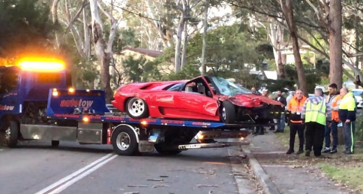 Как лишиться Lamborghini: австралийцы разбили Diablo сразу после покупки