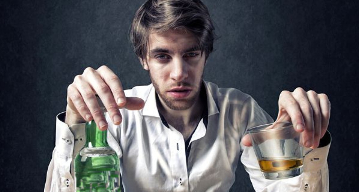 Взболтать, но не смешивать: самые коварные алкогольные сочетания