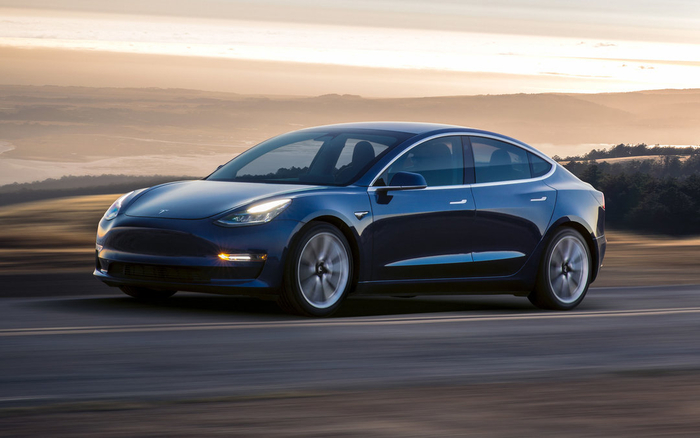Лоб в лоб на Tesla Model 3 лучше не &quot;встречаться&quot;