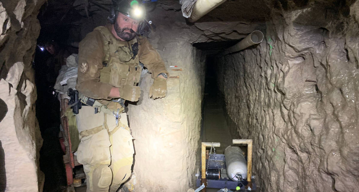 Мечта контрабандиста: на границе США и Мексики найден бандитский тоннель с рельсами и кондиционером