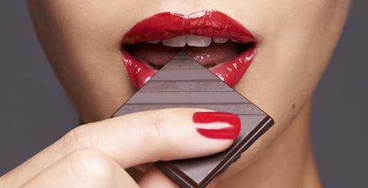 Чернь во благо: 5 причин любить и лопать темный шоколад