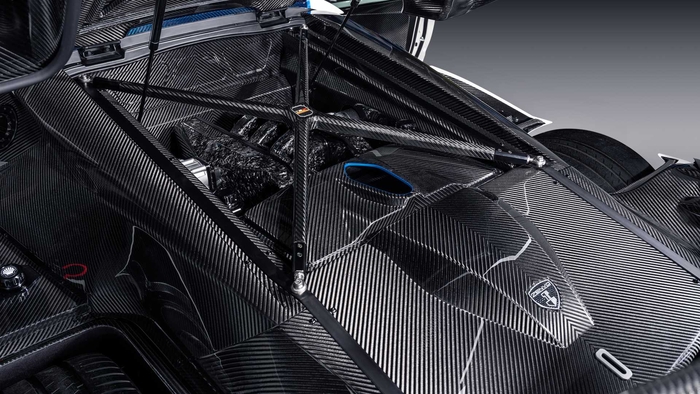 Кузовные панели Zenvo TSR-S 2020 получили новое плетение с геометрическим рисунком