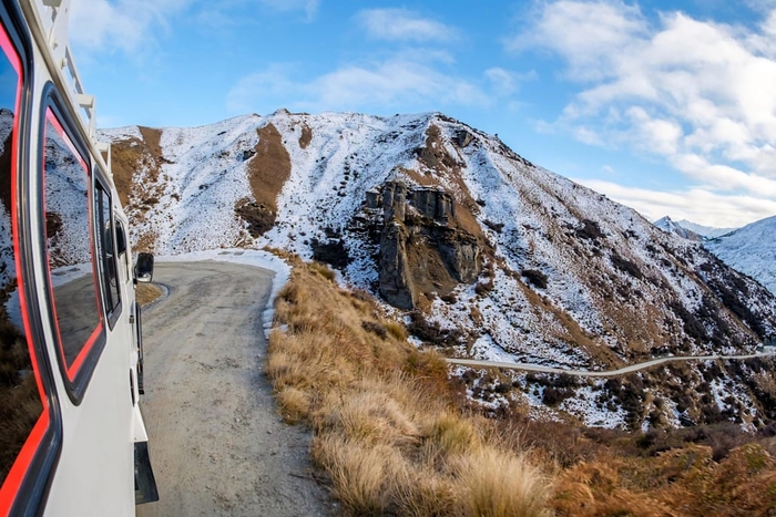 Дорога в Скиперс-Каньйоне, Новая Зеландия. Выезжая на нее, лишаешься страховки