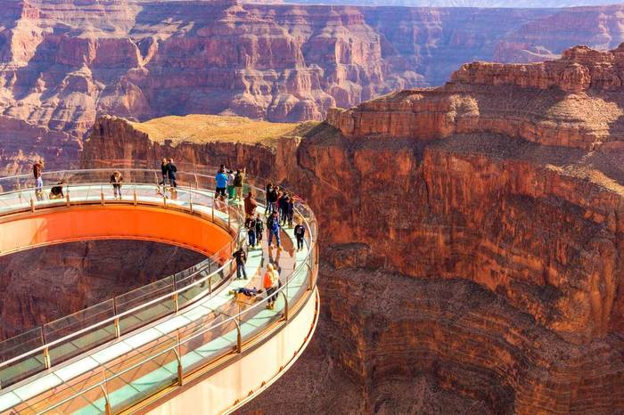 Grand Canyon Skywalk, США. Огромный мост-балкон с прозрачным стеклянным полом