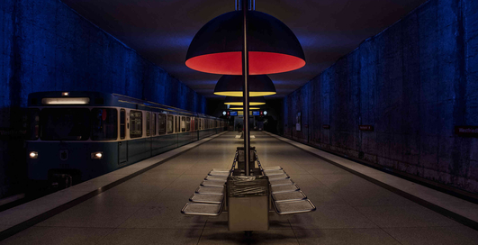 Большие города, пустые поезда: New York Times показал снимки безлюдных мегаполисов