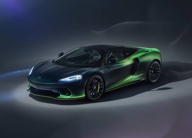 Зеленее листвы: тюнингованный McLaren GT, который красили 430 часов