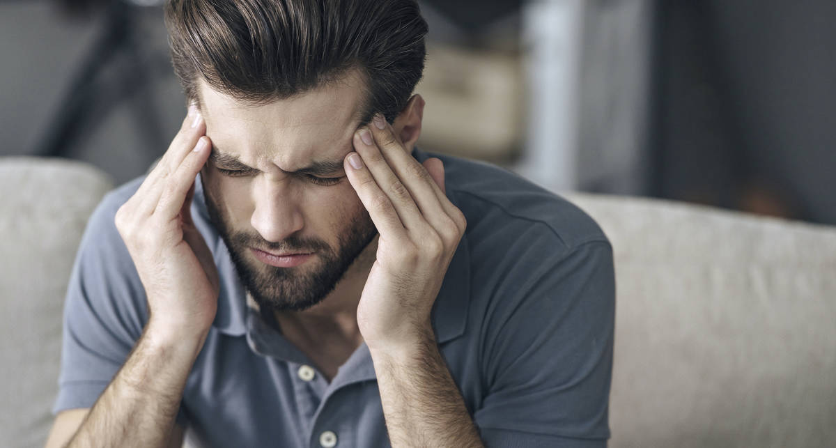 Рассол от похмелья и «боль в мозгу»: 5 мифов о головной боли
