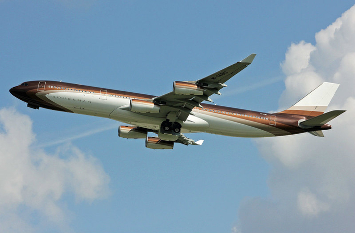Airbus A340−300 Custom Алишера Усманова. Назван &quot;Бурхан&quot; в честь его отца
