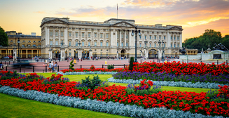 Историческая роскошь: 5 европейских дворцов, которые можно посетить онлайн