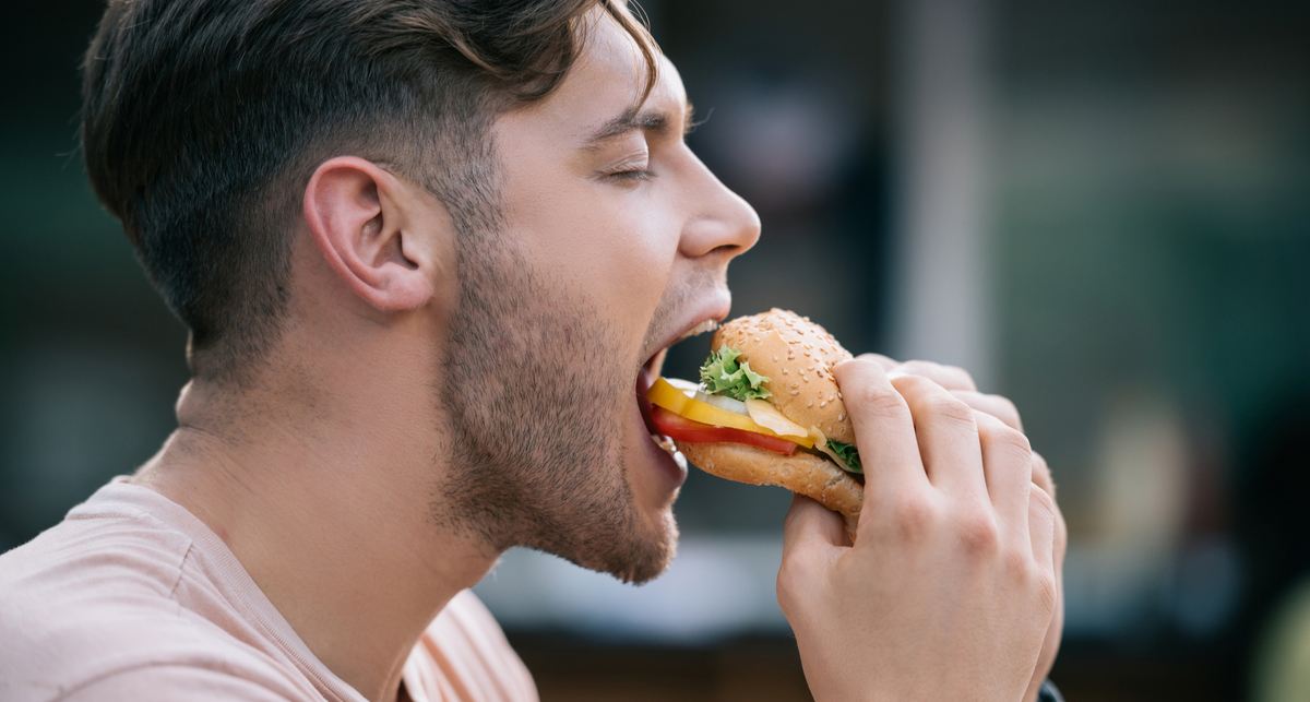 Как потреблять меньше калорий без ущерба для себя: 10 мужских советов