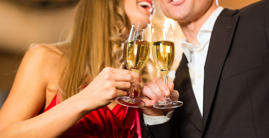 Пузырьки наслаждения: 3 вида необычного шампанского, которыми можно удивить