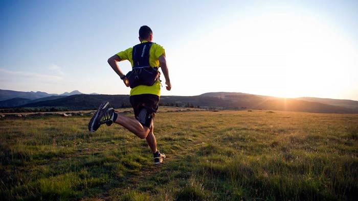 v pohod s gantelyami raking ili sport