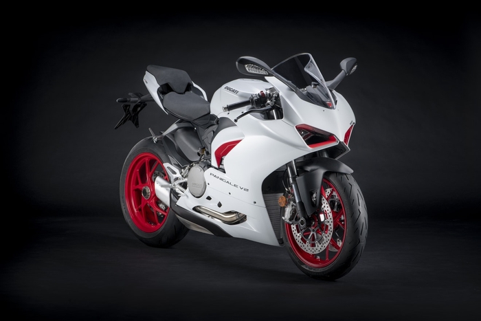 Ducati Panigale V2 в цветах &quot;Star White Silk&quot;. Мощность — 155 л.с.