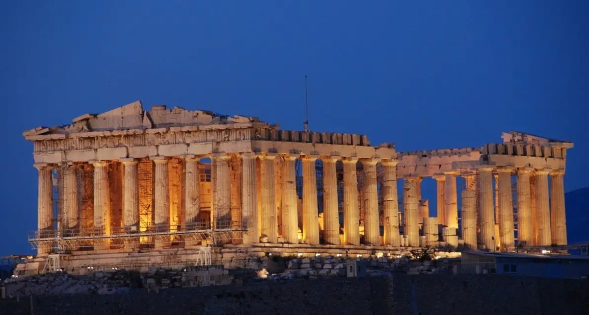 10 найбільш вражаючих стародавніх будівель світу (частина I)