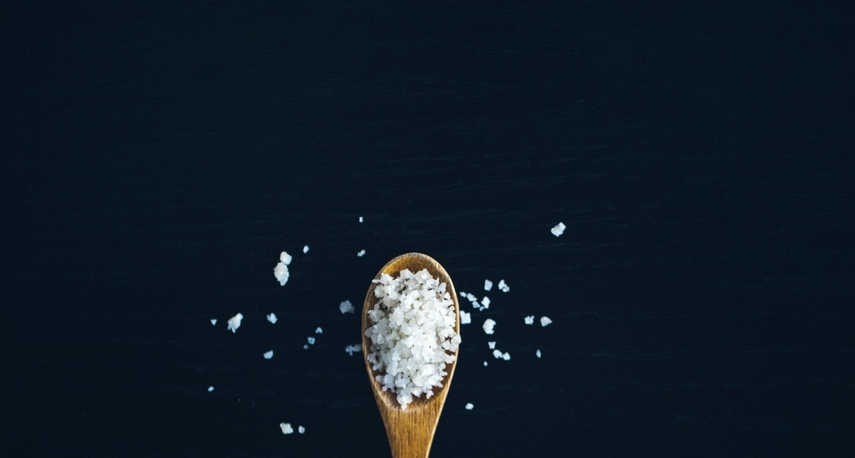 Исследование: замена обычной соли на калиевую может снизить риск сердечно-сосудистых заболеваний