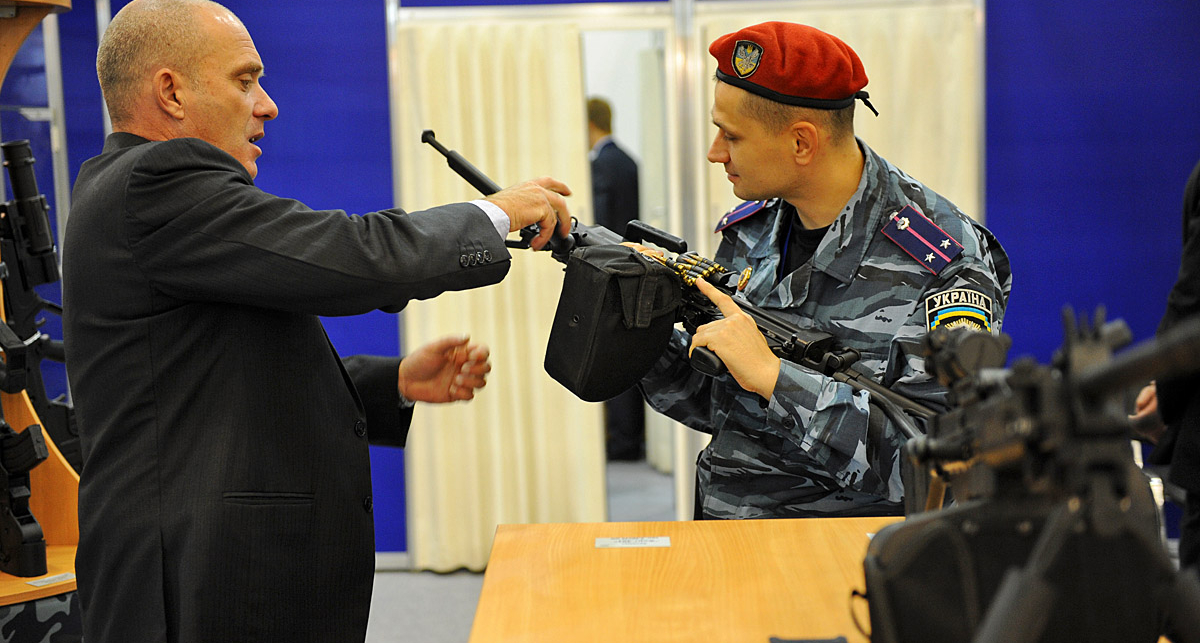 Оружие и Безопасность-2013: боевое оружие