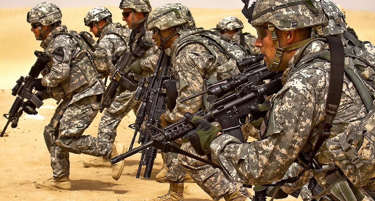 Как быстро стать солдатом: ТОП-10 вещей в стиле милитари