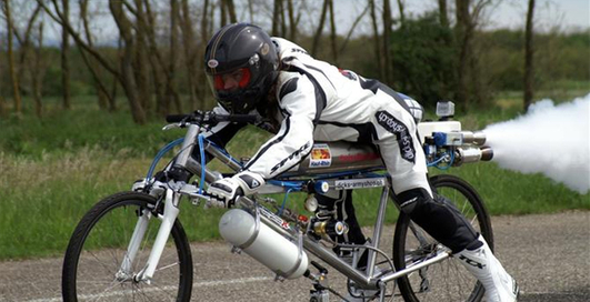 Осень на колесах: как утепляться велосипедисту