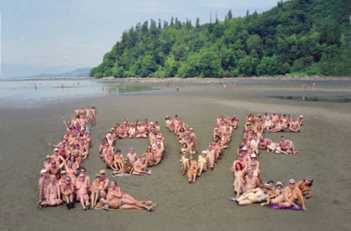 Отдыхаем по-мужски: ТОП лучших пляжей с нудистками