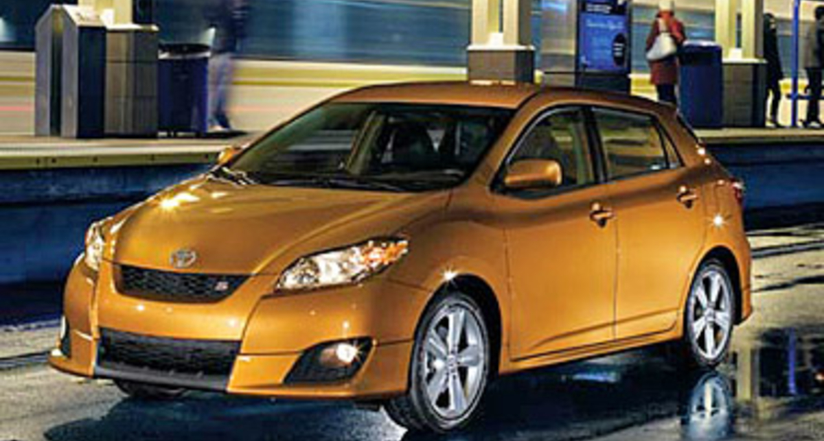 Toyota отзывает 95 тыс. авто