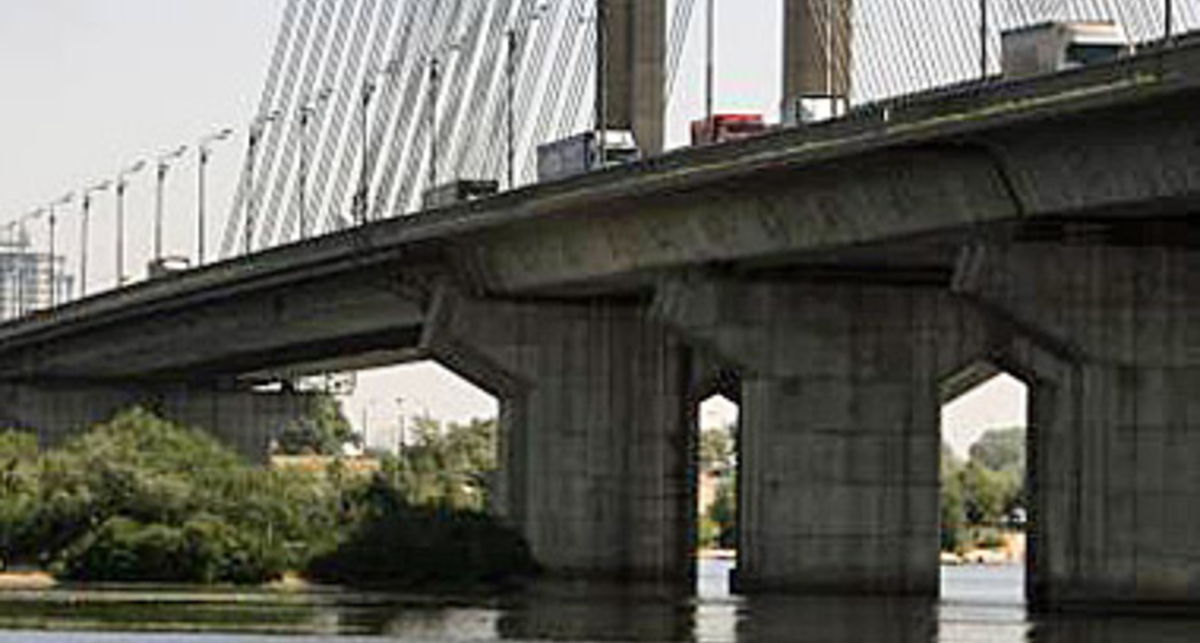 Южный мост в Киеве перекроют