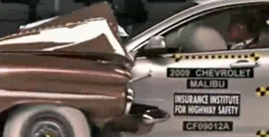 Американцы показали эволюцию безопасности авто