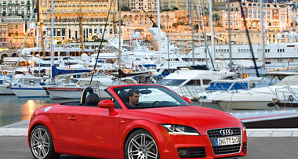 Любовь к кабриолетам может привести к глухоте