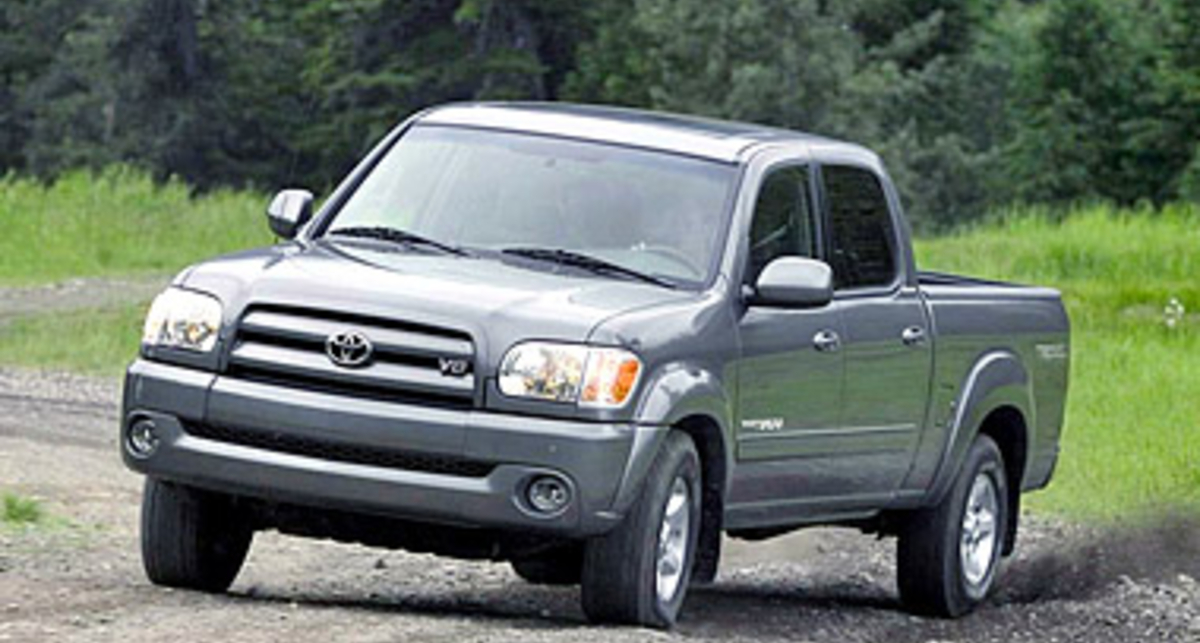 Toyota отзывает 110 тыс. пикапов