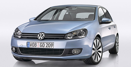 Volkswagen Golf станет 4-дверным купе