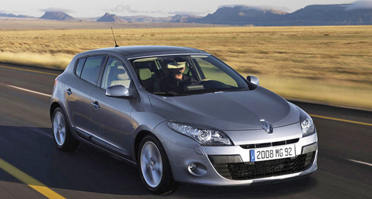 Renault отзывает последние модели Megane и Scenic