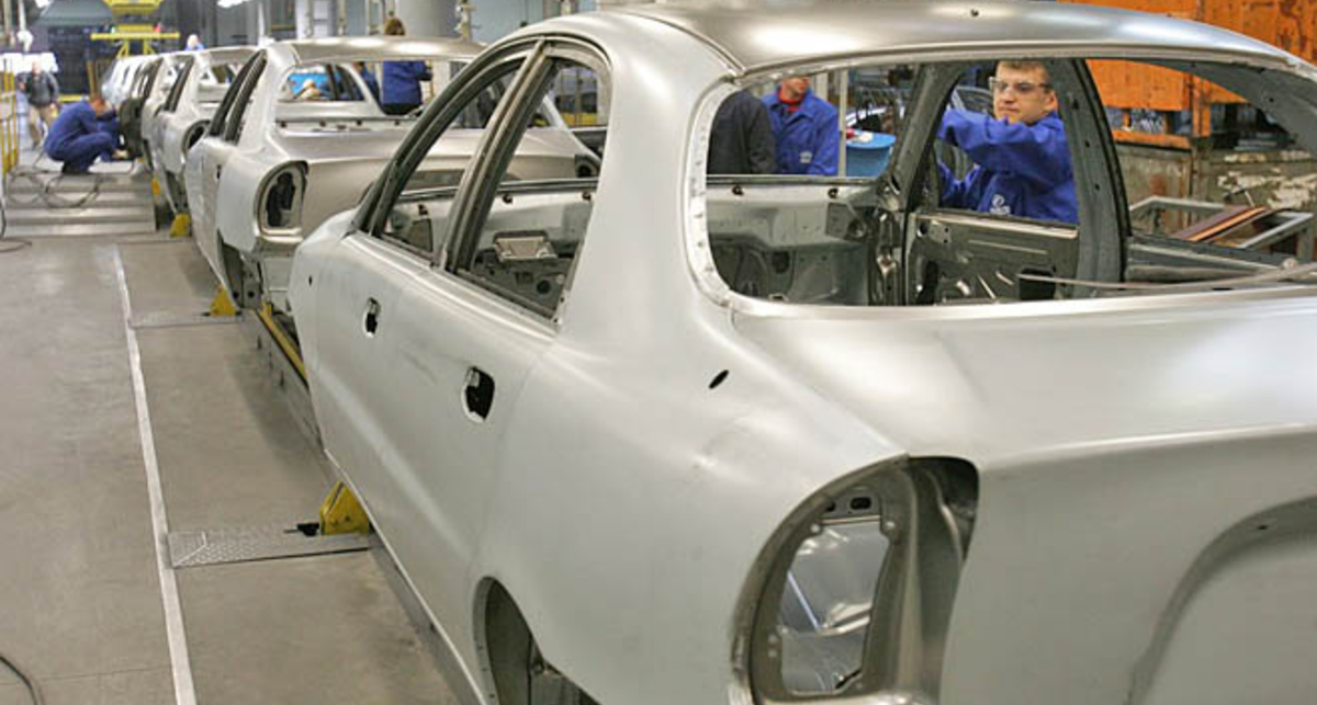 Автопром Украины продолжает рушиться