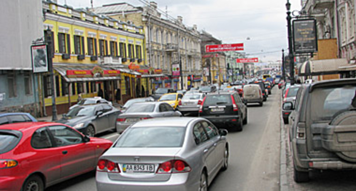 Названы города с самыми длинными пробками