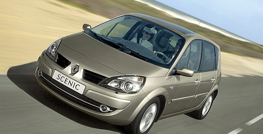 Renault отзывает около 700 тыс. авто