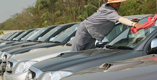 Авторынок накрыла вторая волна кризиса