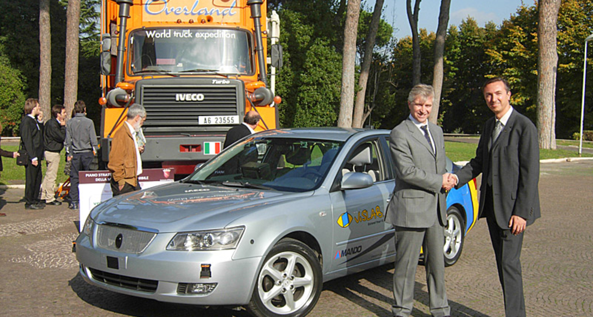 Авто без водителя проедет из Италии в Китай