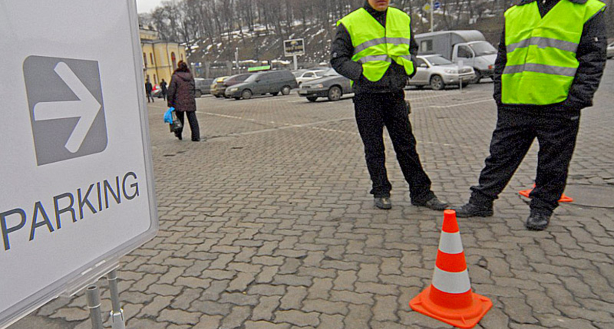 Парковка в Киеве подорожала, но до мировых цен не дотягивает