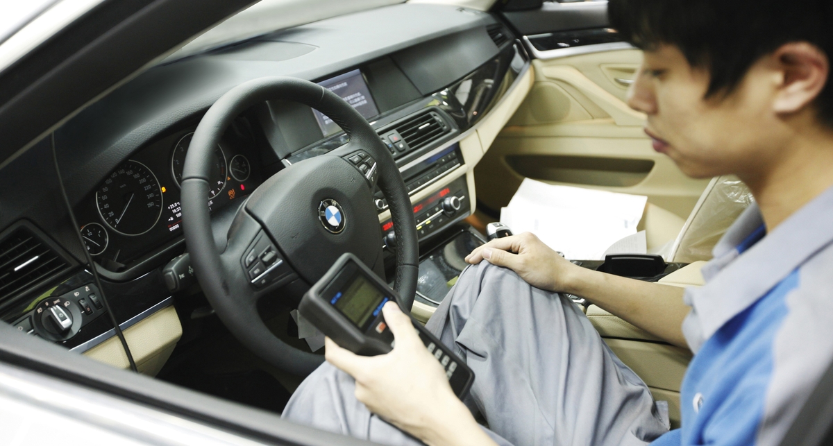 Чиновникам запретили покупать авто в течение пяти лет