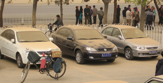 Китайские автомобили уберут под землю