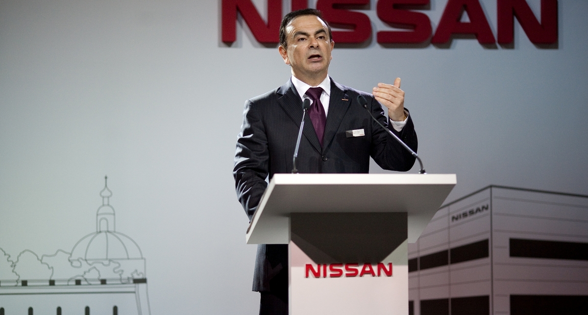 Из-за беспорядков в Египте сотрудников Nissan отправили на курорты