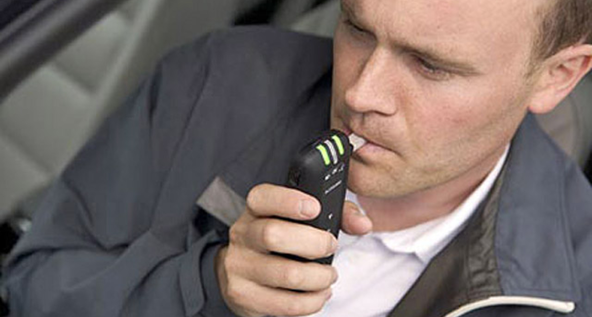 Все автомобили оснастят алкотестерами