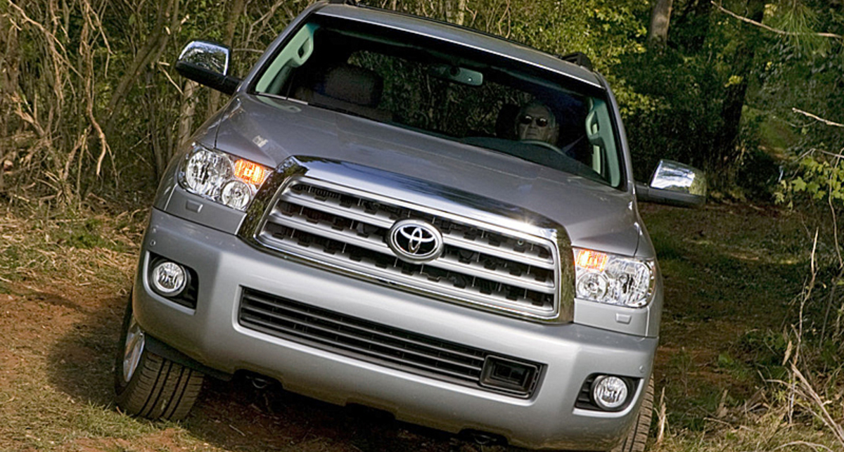 Toyota отозвала 8 миллионов машин из-за ошибки водителей