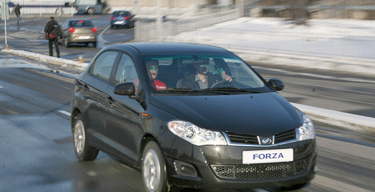 АвтоЗАЗ продал первую сотню автомобилей Forza