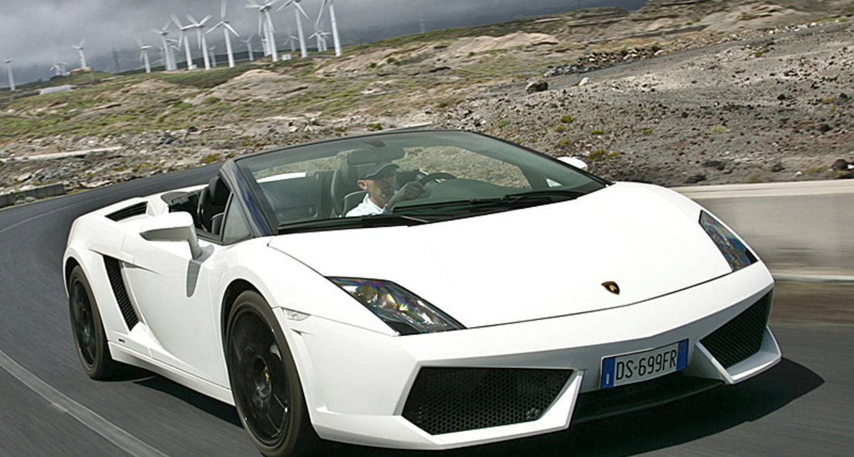 Суперкары Lamborghini продаются в лизинг